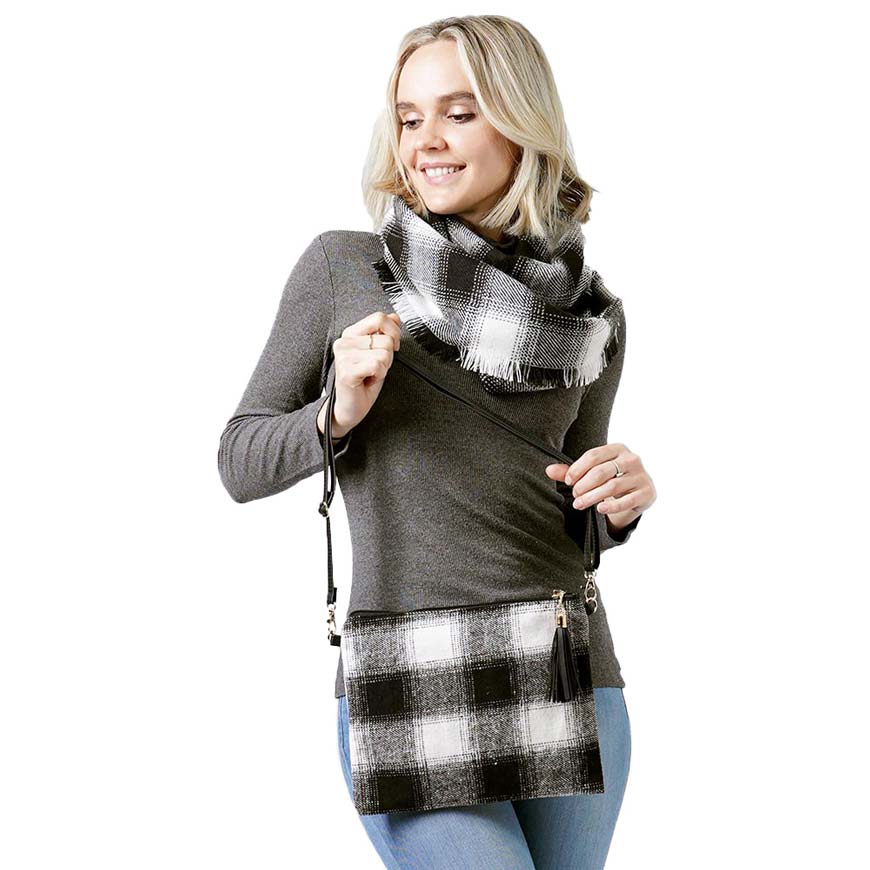 Chic Plaid Crossbody Bag